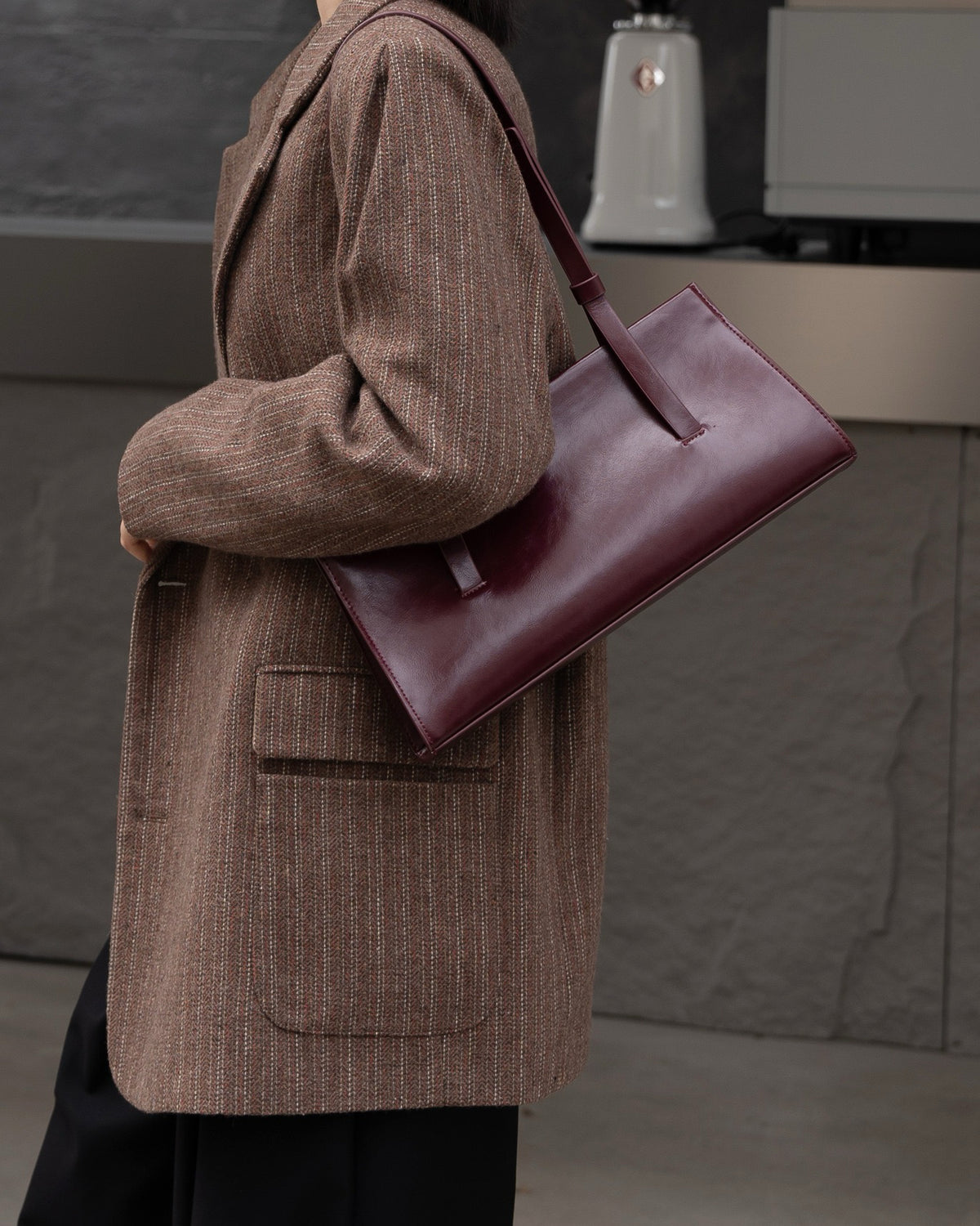 Elara Shoulder Bag