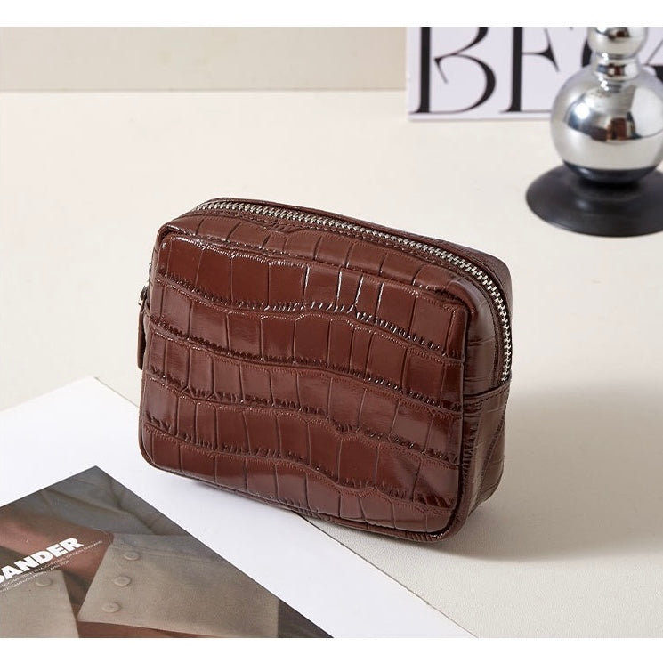 Vetra Croc Pouch